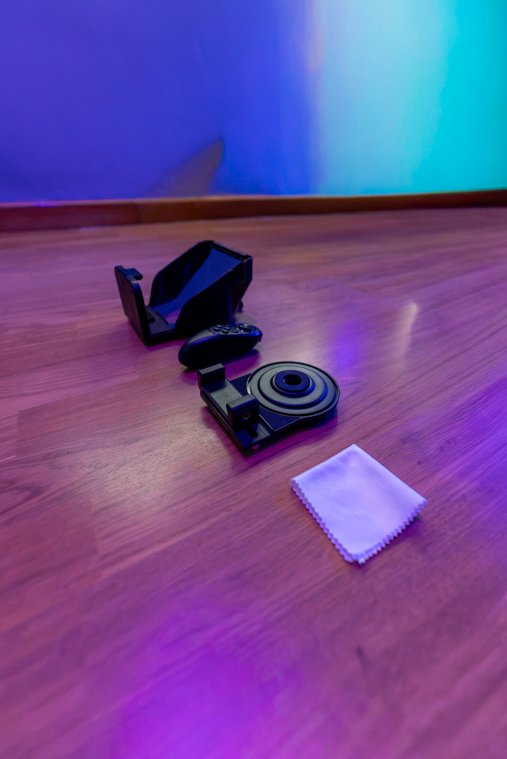 GlancePro™ Phone Teleprompter — Never Memorize a Script Again